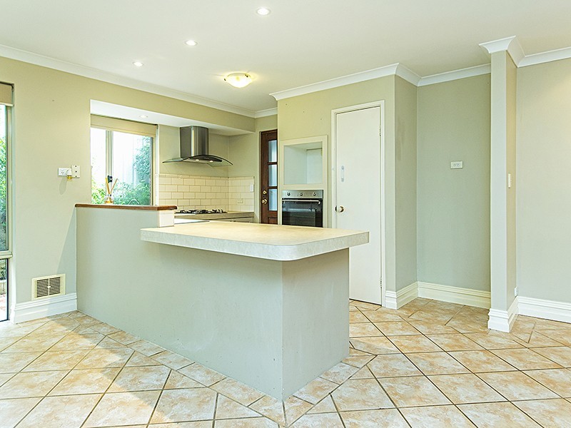 70 Rathay Street, Victoria Park WA 6100