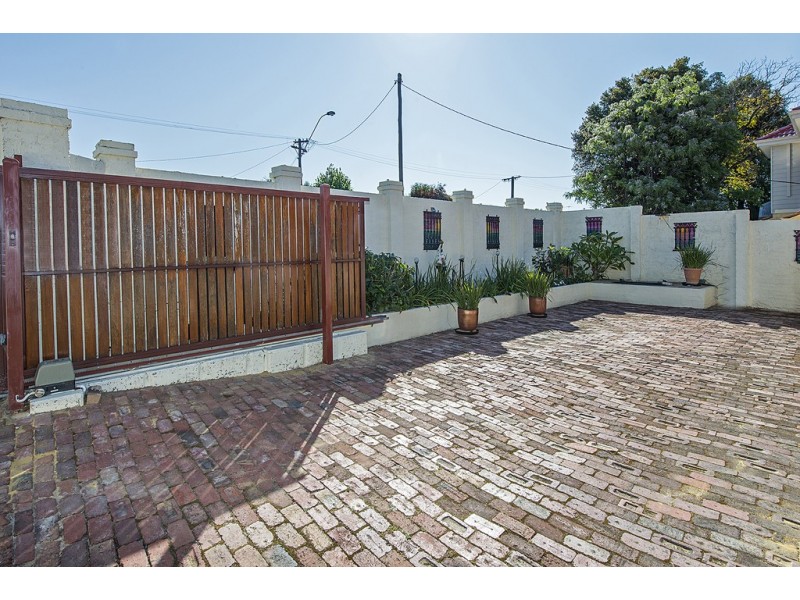 210 Shepperton Road, East Victoria Park WA 6101