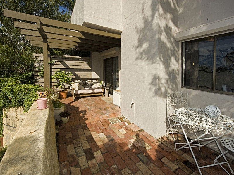 2/105 Washington Street, Victoria Park WA 6100