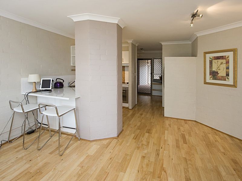 2/105 Washington Street, Victoria Park WA 6100