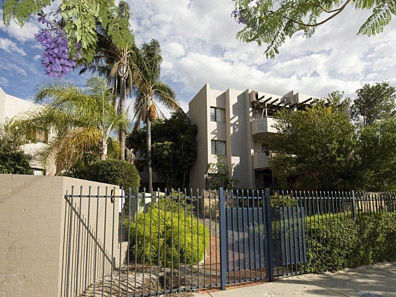 2/105 Washington Street, Victoria Park WA 6100