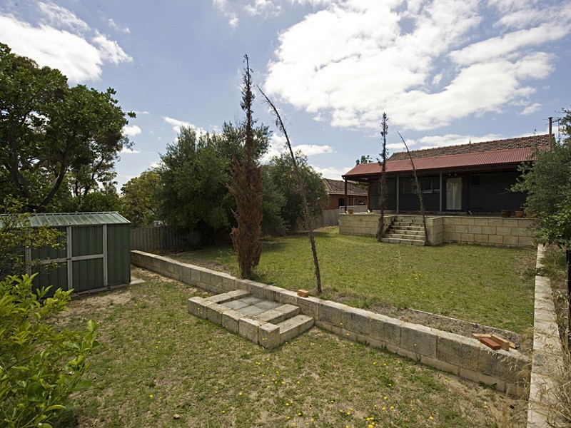 11 Whittlesford Street, East Victoria Park WA 6101