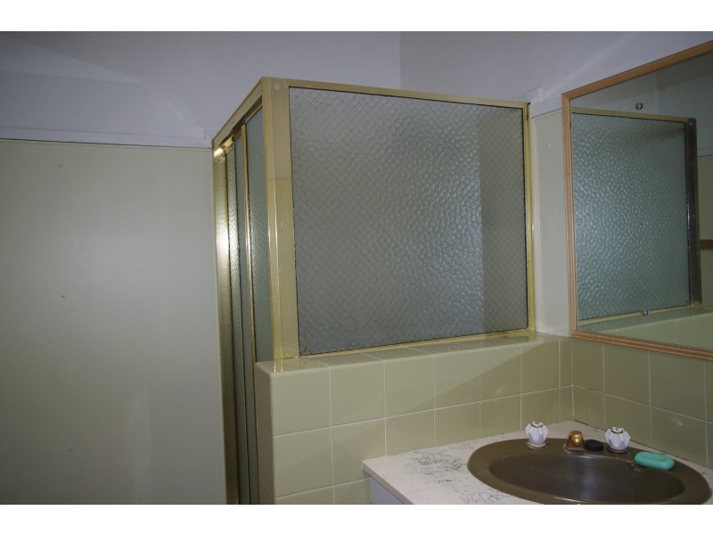 11 Wyndham Street, St James WA 6102