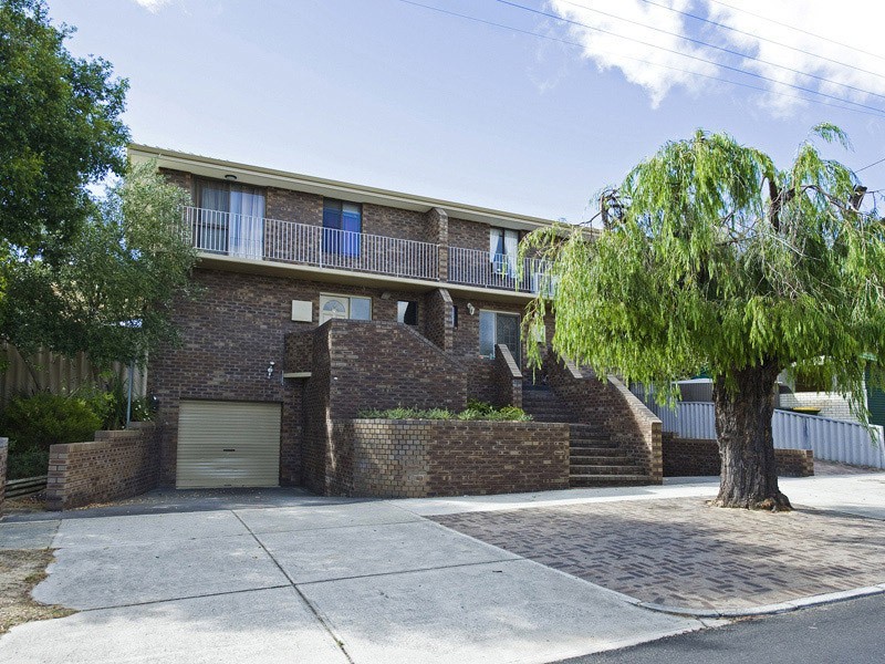 2/27 Leonard Street, Victoria Park WA 6100