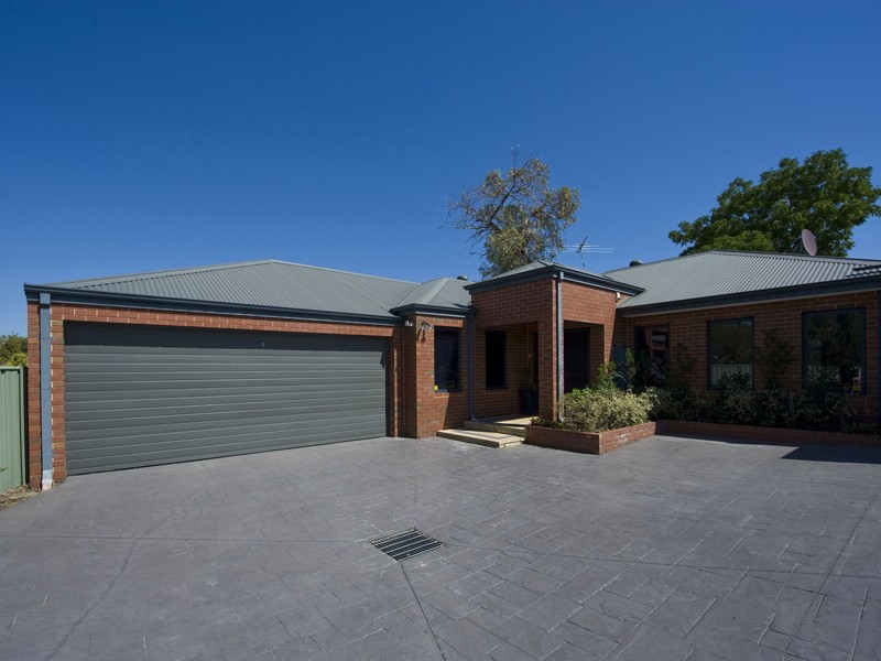 33A Wyndham Street, St James WA 6102