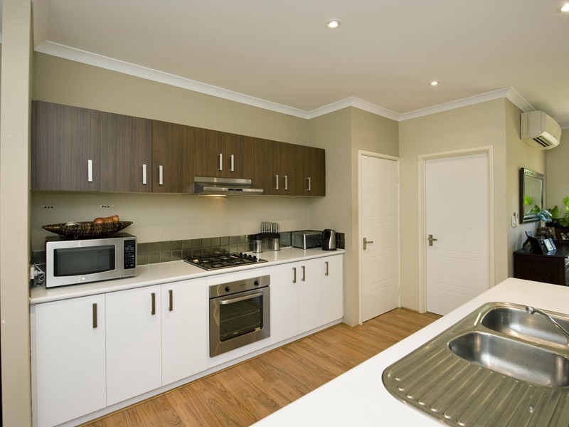 33A Wyndham Street, St James WA 6102