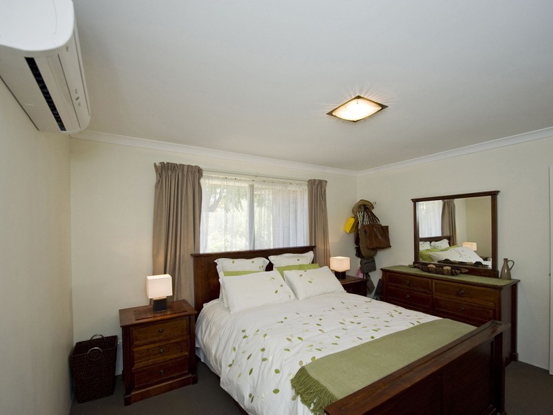 33A Wyndham Street, St James WA 6102