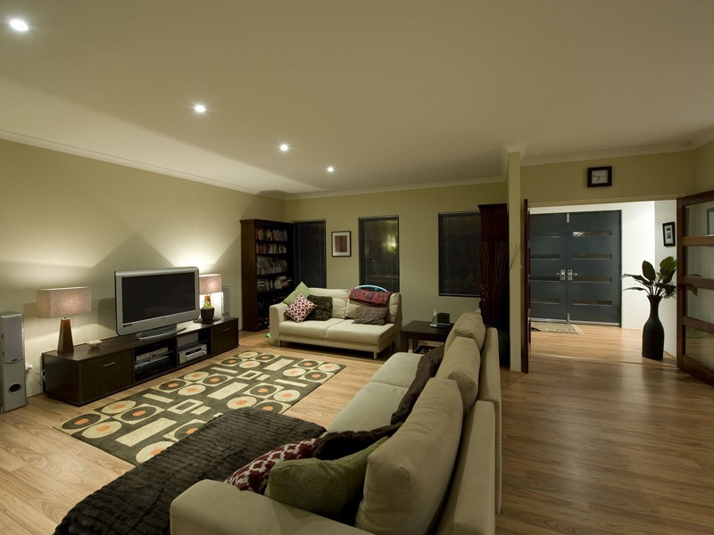 33A Wyndham Street, St James WA 6102