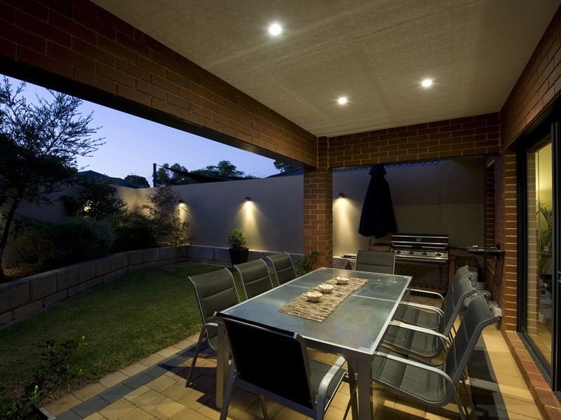 33A Wyndham Street, St James WA 6102