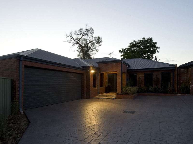 33A Wyndham Street, St James WA 6102