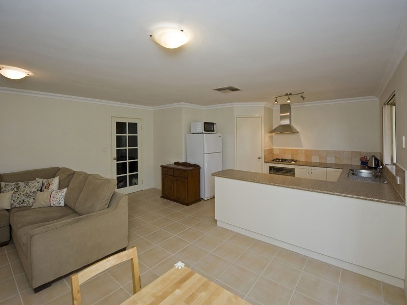 8/20 Ivanhoe Street, Bassendean WA 6054