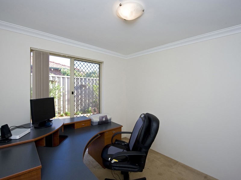 8/20 Ivanhoe Street, Bassendean WA 6054