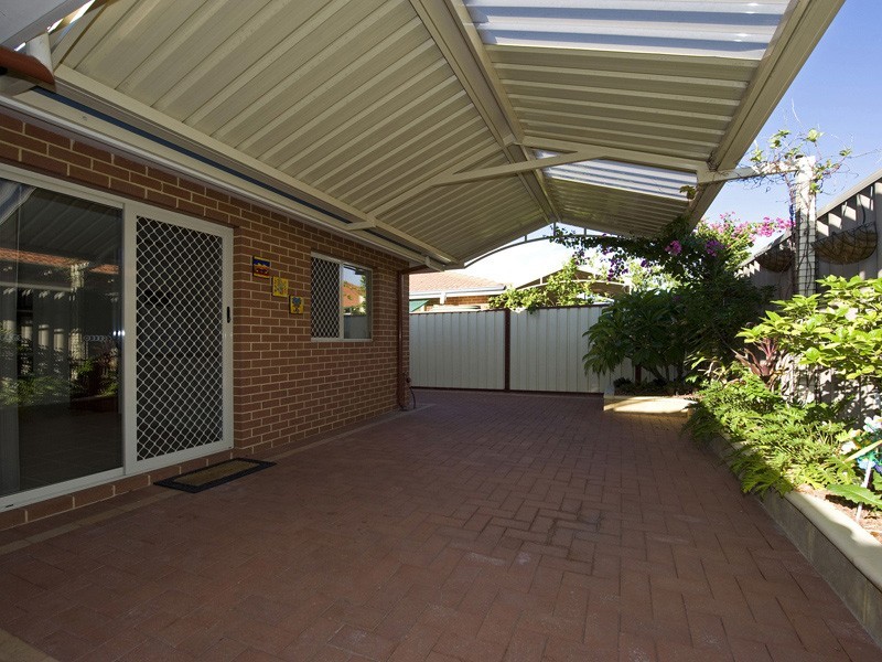 8/20 Ivanhoe Street, Bassendean WA 6054