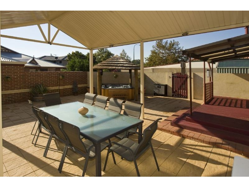 1/148 Raleigh Street, Carlisle WA 6101