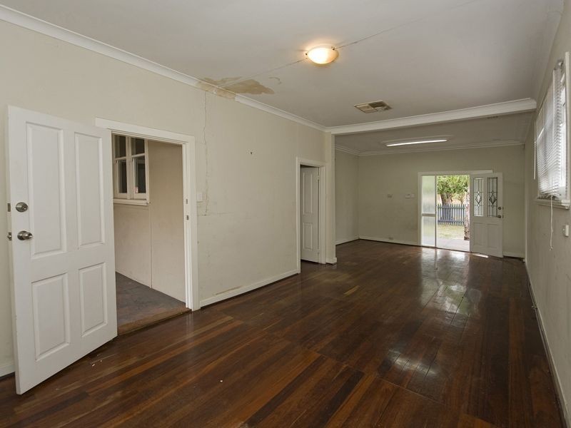 42A Saleham Street, Lathlain WA 6100