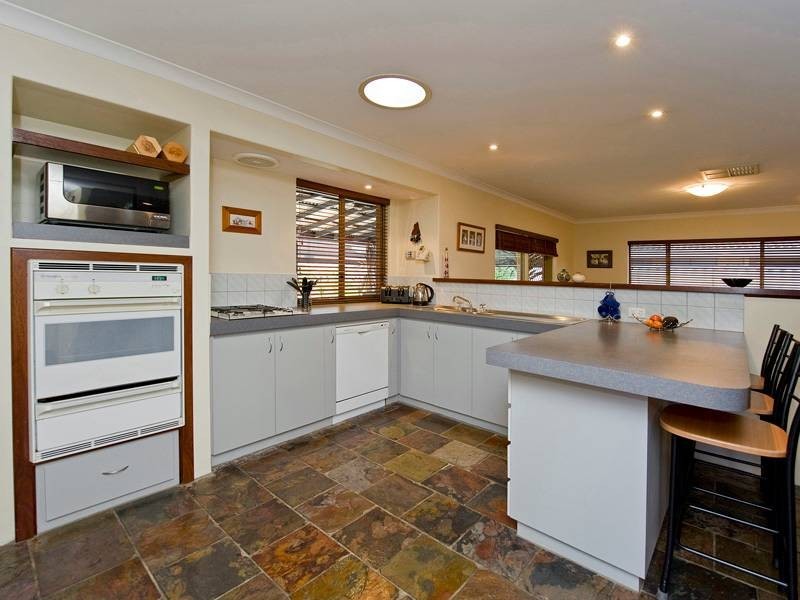 1 Hyland Way, Wilson WA 6107