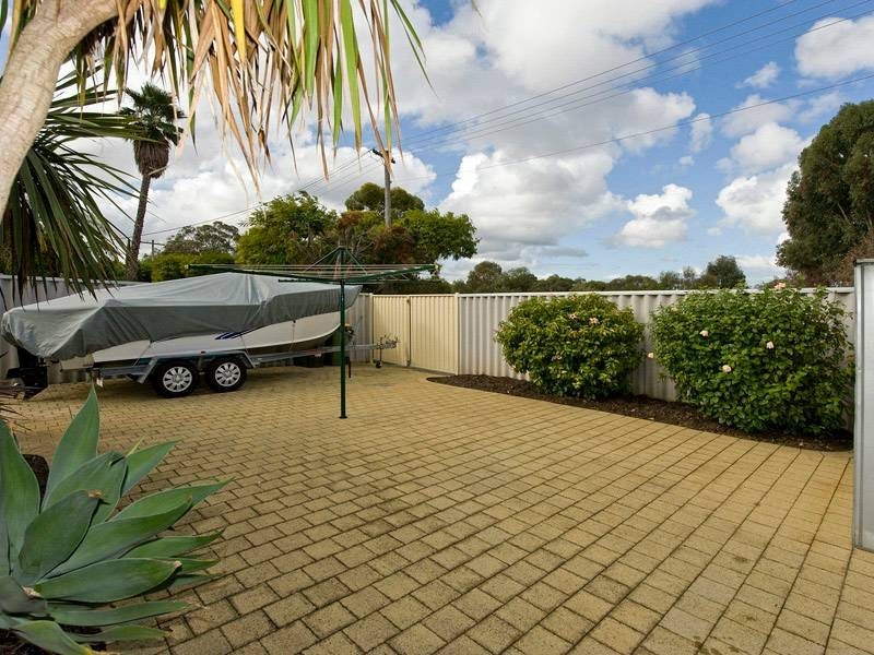 1 Hyland Way, Wilson WA 6107
