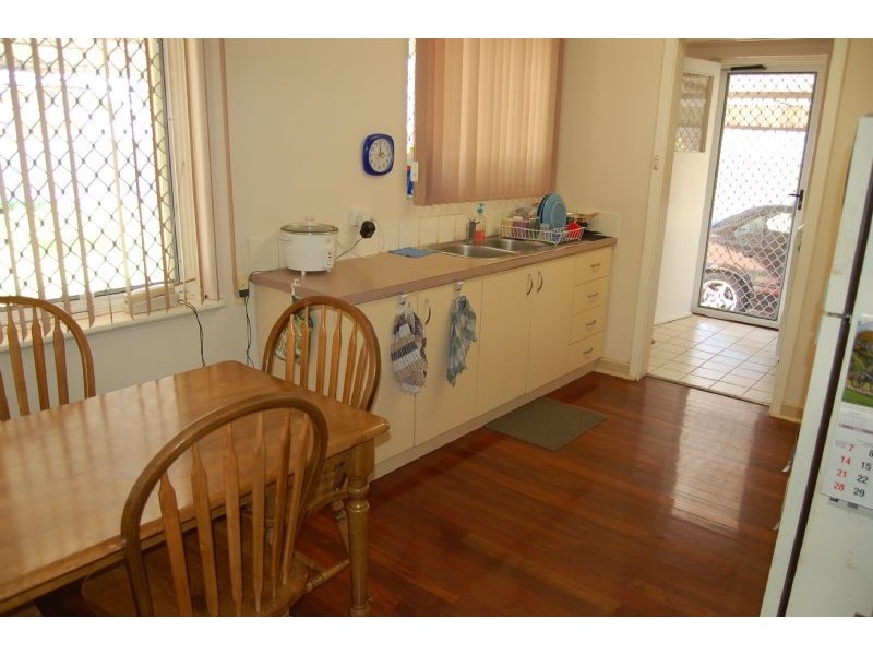 5 Beverley Road, Cloverdale WA 6105