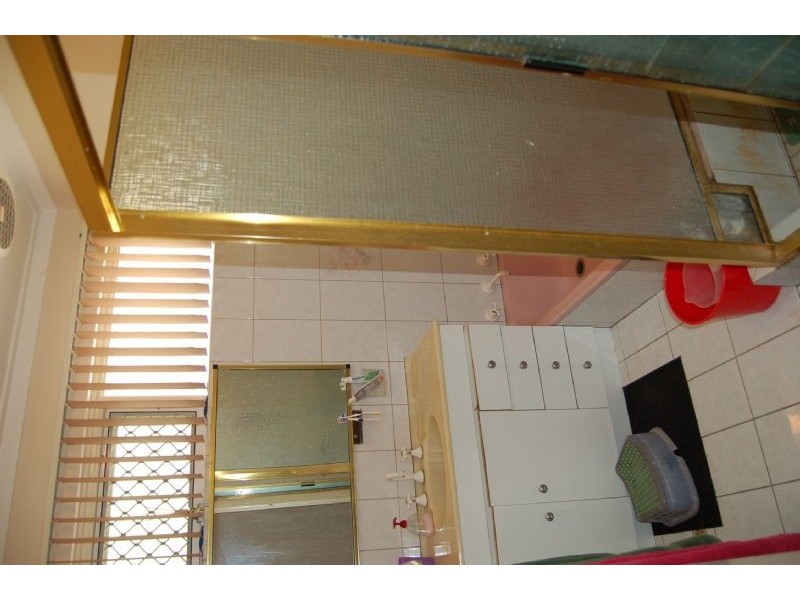 5 Beverley Road, Cloverdale WA 6105