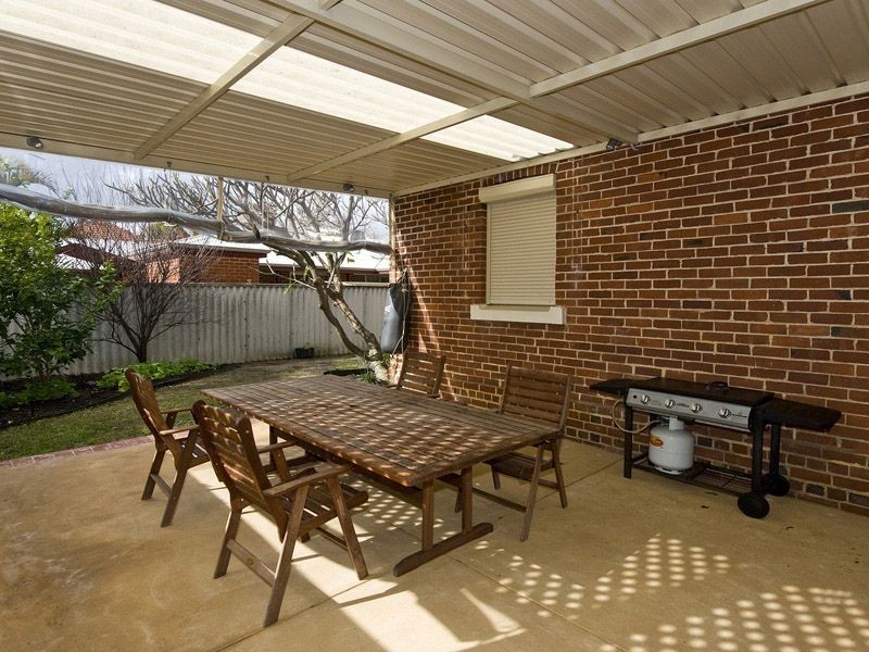 65 Temple Street, Victoria Park WA 6100