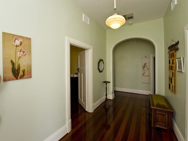 65 Temple Street, Victoria Park WA 6100