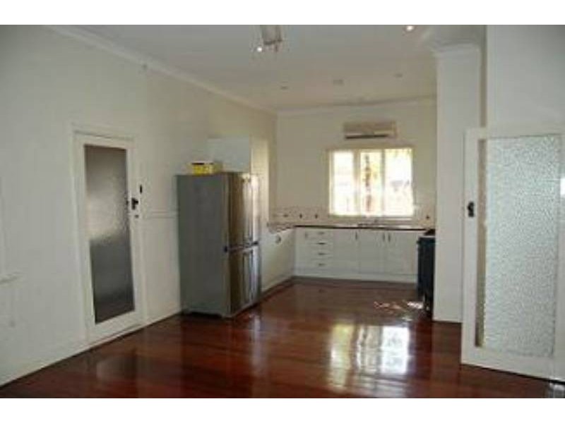 11 Quinn Avenue, Bentley WA 6102