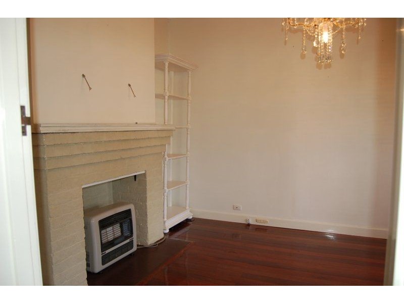 11 Quinn Avenue, Bentley WA 6102