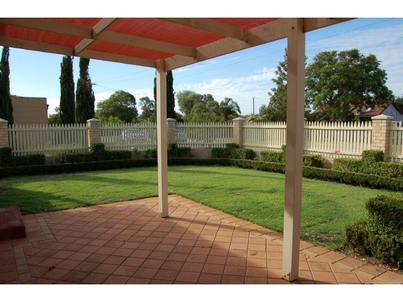 11 Quinn Avenue, Bentley WA 6102