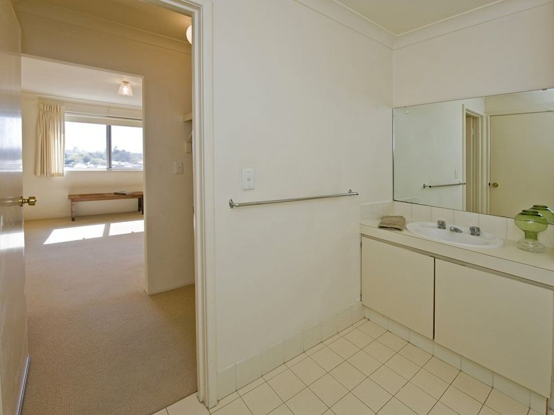 19/45 King George Street, Victoria Park WA 6100