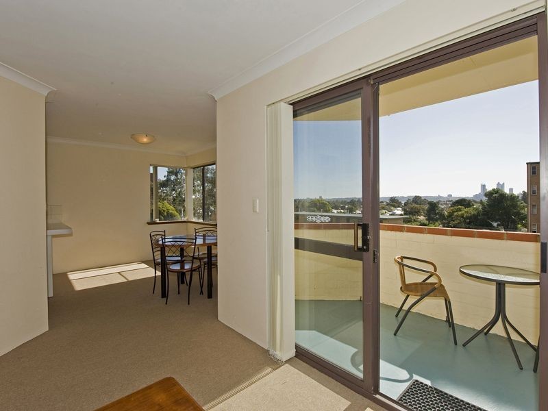 11/57 King George Street, Victoria Park WA 6100