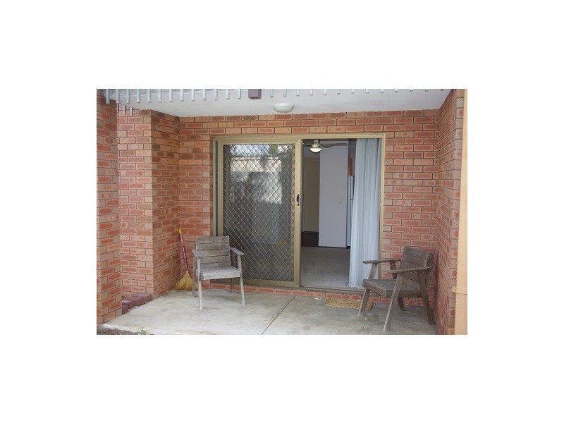 2/135 Hubert Street, East Victoria Park WA 6101