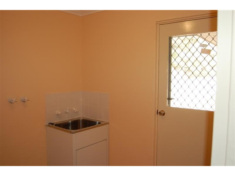 253A Welshpool Road, Queens Park WA 6107