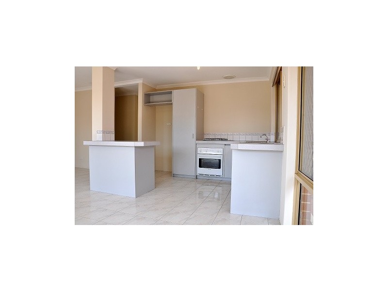 4/1 Chapman Road, St James WA 6102