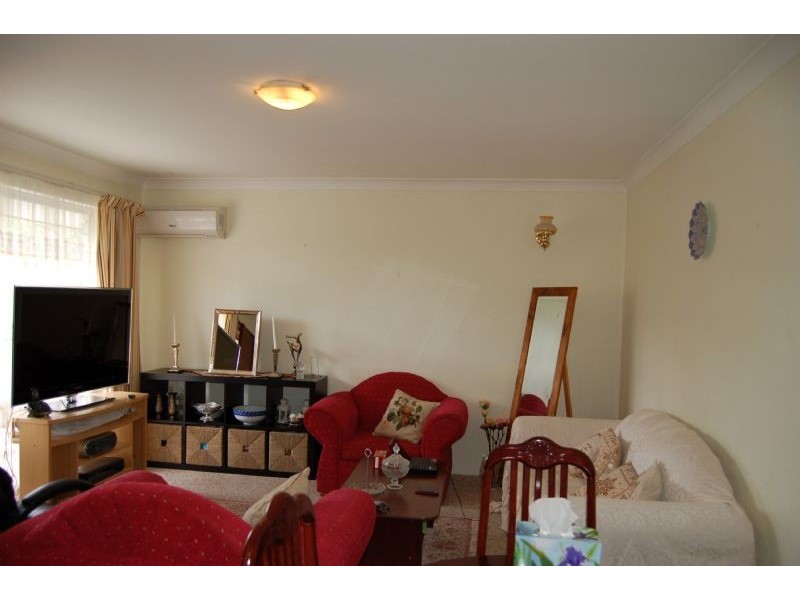 4/3 Thelma Street, Como WA 6152