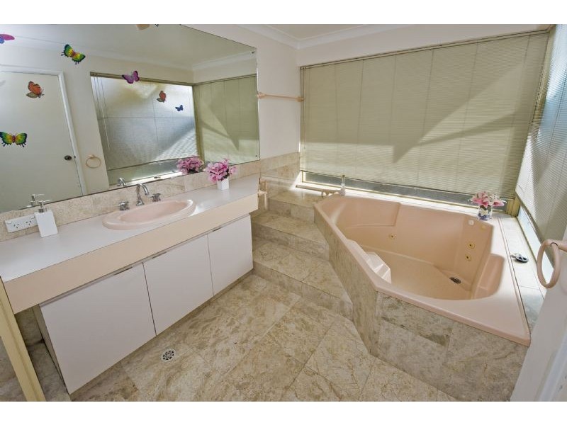 45 Carlow Circle, Waterford WA 6152