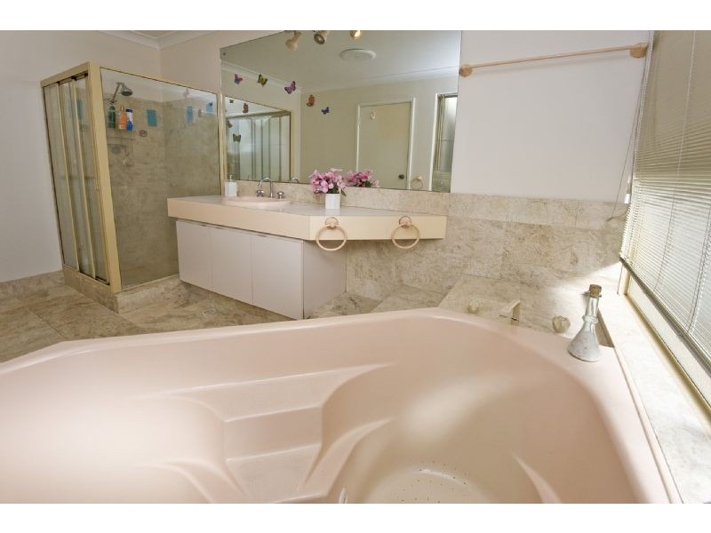 45 Carlow Circle, Waterford WA 6152