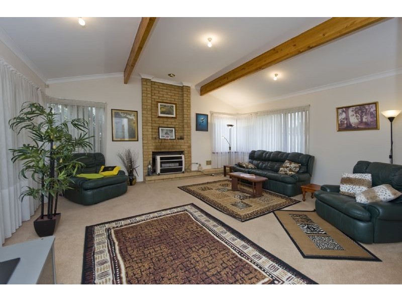 45 Carlow Circle, Waterford WA 6152