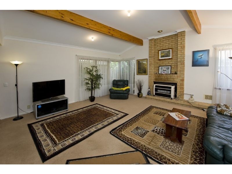 45 Carlow Circle, Waterford WA 6152