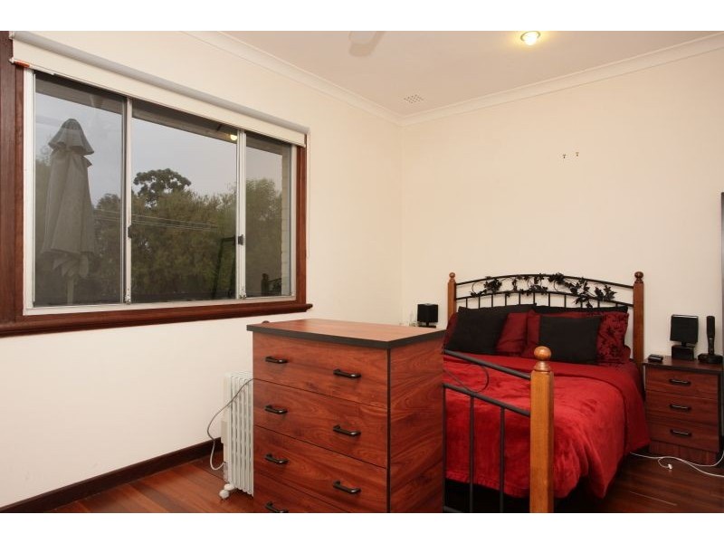 5 Pallitt Street, St James WA 6102