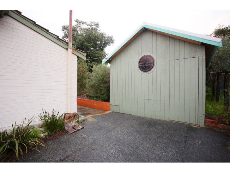 5 Pallitt Street, St James WA 6102