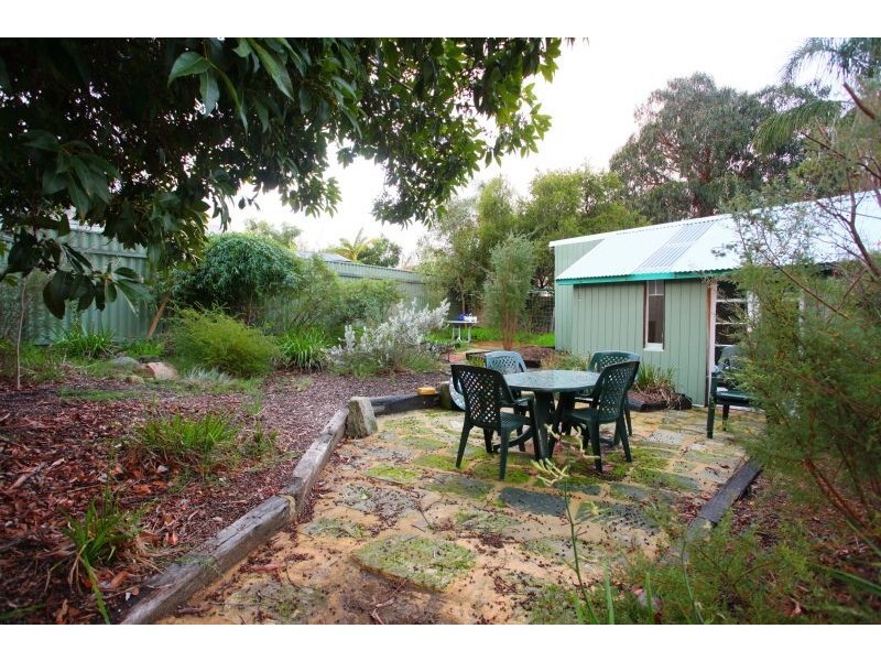 5 Pallitt Street, St James WA 6102