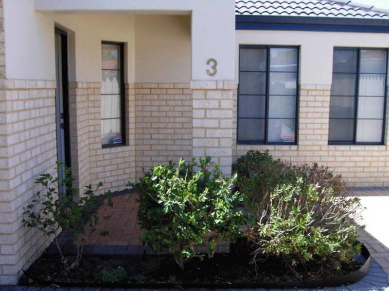 3/1 Edwards Crescent, Redcliffe WA 6104