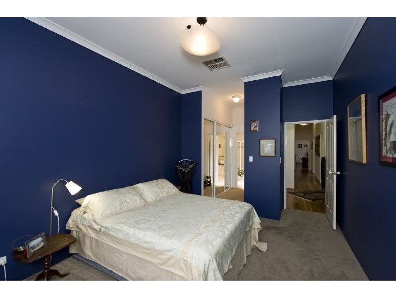 35A Newey Street, Rivervale WA 6103