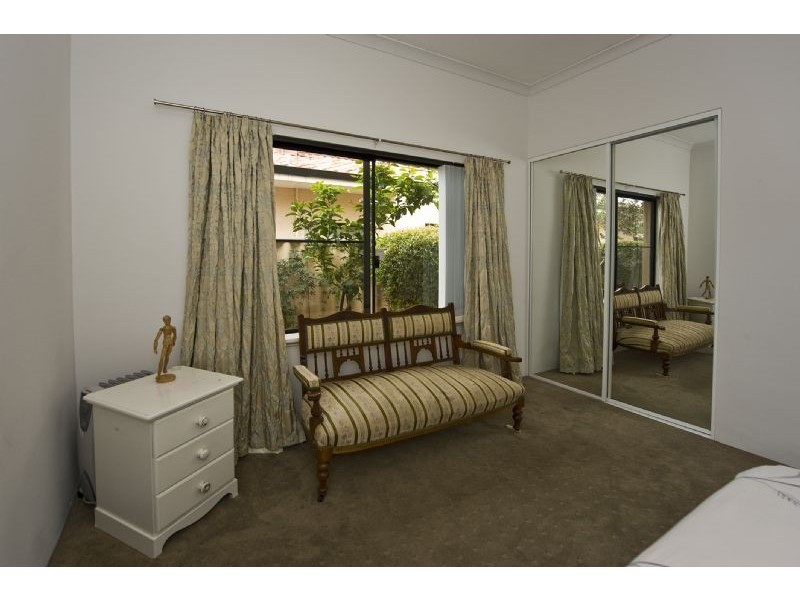 35A Newey Street, Rivervale WA 6103