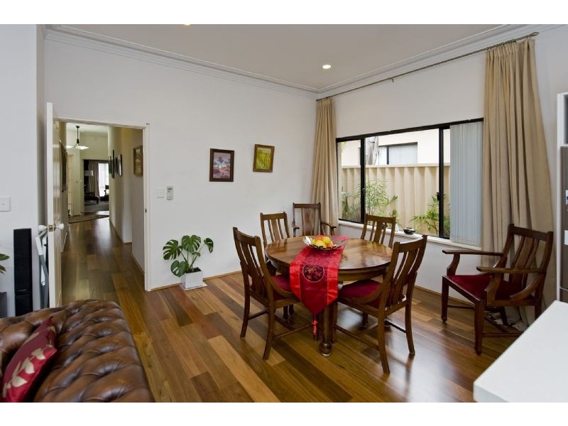 35A Newey Street, Rivervale WA 6103