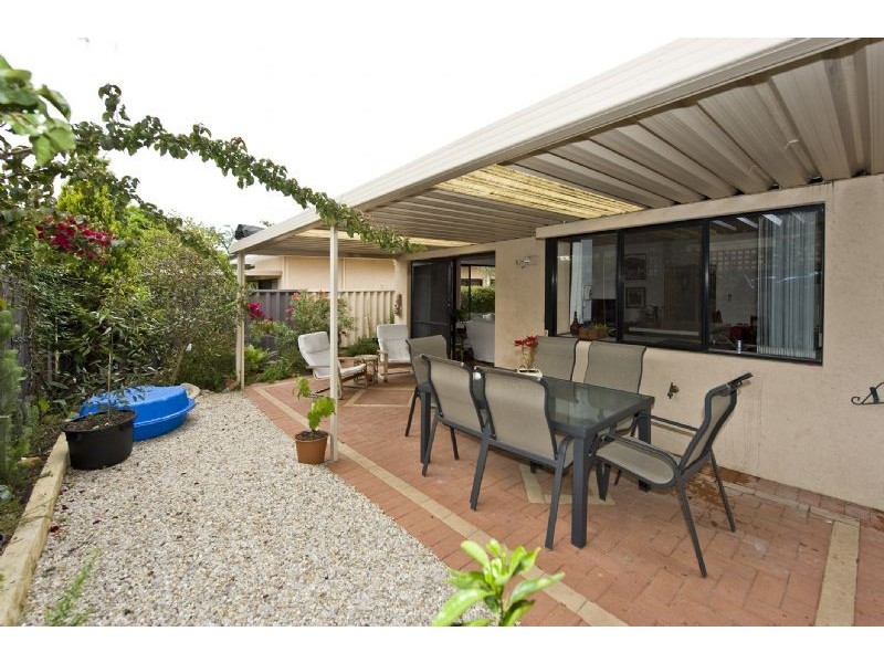 35A Newey Street, Rivervale WA 6103