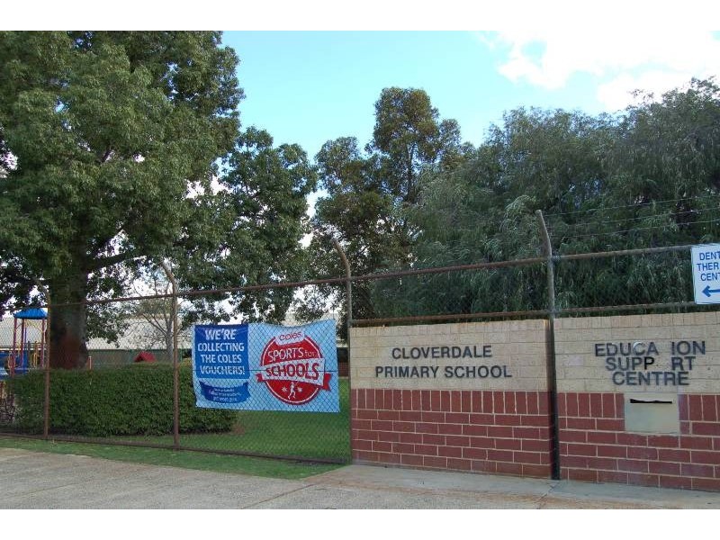 93 Arlunya Avenue, Cloverdale WA 6105