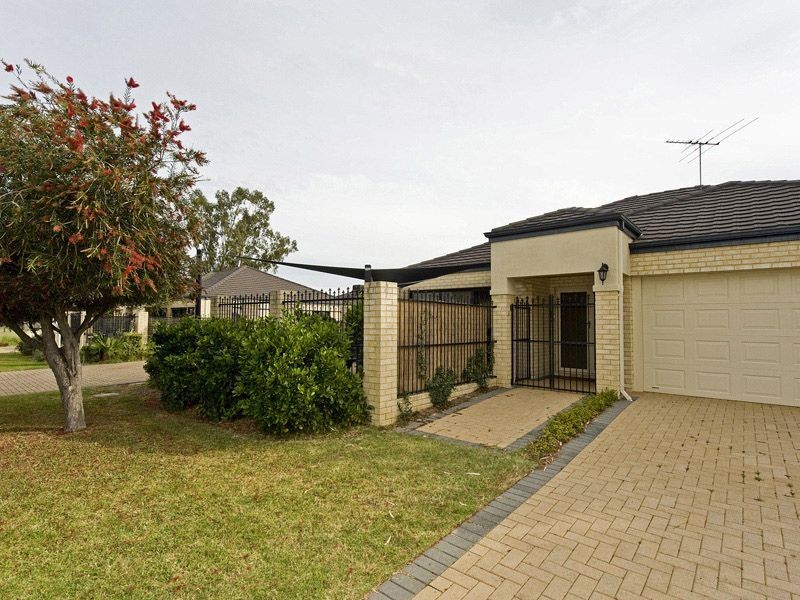 9A Doust Street, Cannington WA 6107