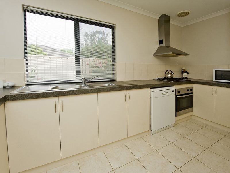 9A Doust Street, Cannington WA 6107