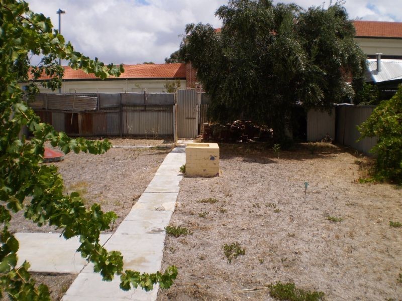 33 Hubert Street, East Victoria Park WA 6101